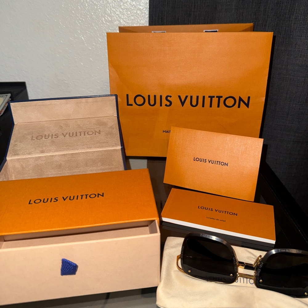 Louis Vuitton Black and Gold Super Vision Light Square Sunglasses - Picture 2 of 10